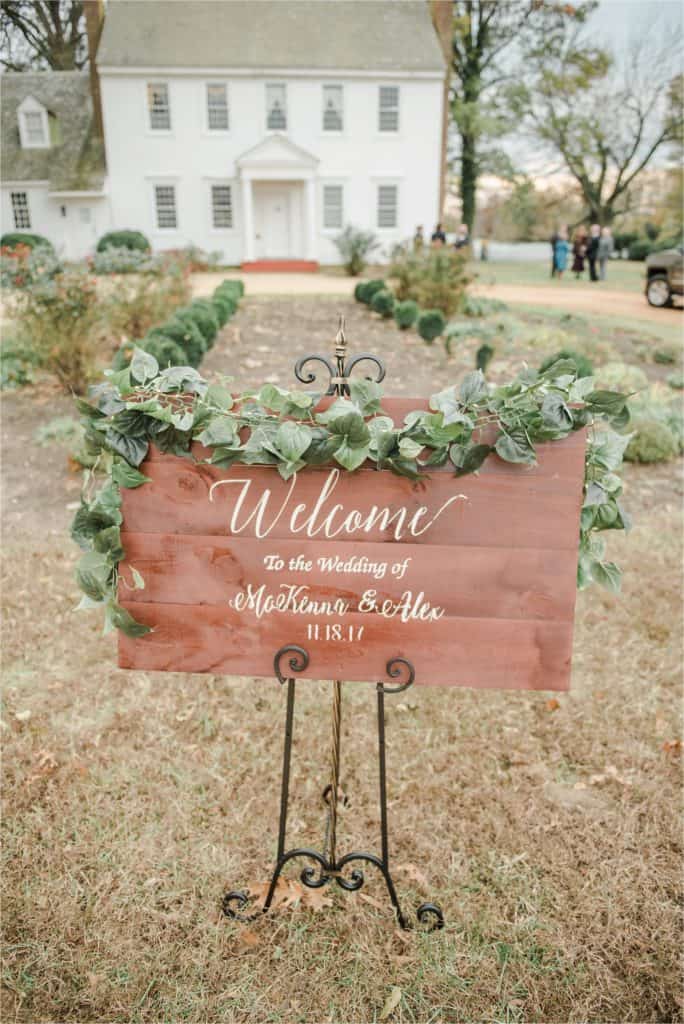 Fall Woodlawn Estate wedding in Maryland photographed by Amanda Adams Photography